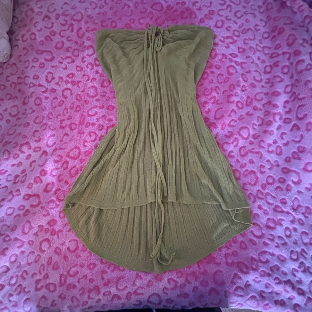 Elegant Olive Green Strapless Top